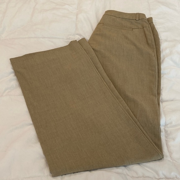 Tan pants - Picture 1 of 4